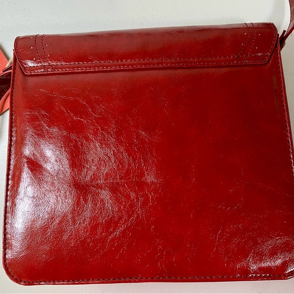 Mossimo Supply, Burgundy Crossbody, faux leather Bag with adjustable strap. NWT - Picture 3 of 12
